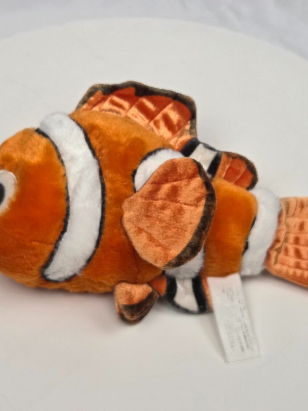 Disney Store Finding Nemo Clownfish Plush stuffed animal toy 10"